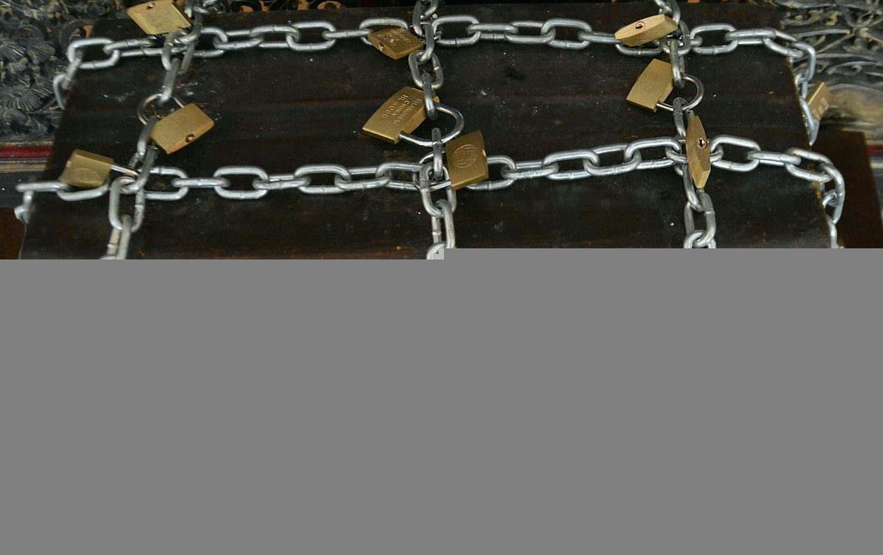 大乐透黑平台的常见套路与法律边界:万博体育提醒警惕陷阱